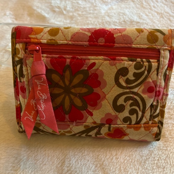 Vera Bradley small wallet.  Cream color floral - Picture 2 of 2